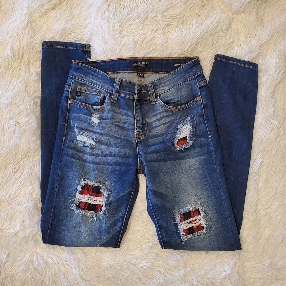 Judy Blue Red Plaid Patch Skinny Jeans -Skinny Fit Blue Wash